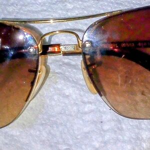 Ray-Ban Gold Aviator Sunglasses with Brown Gradient Lenses